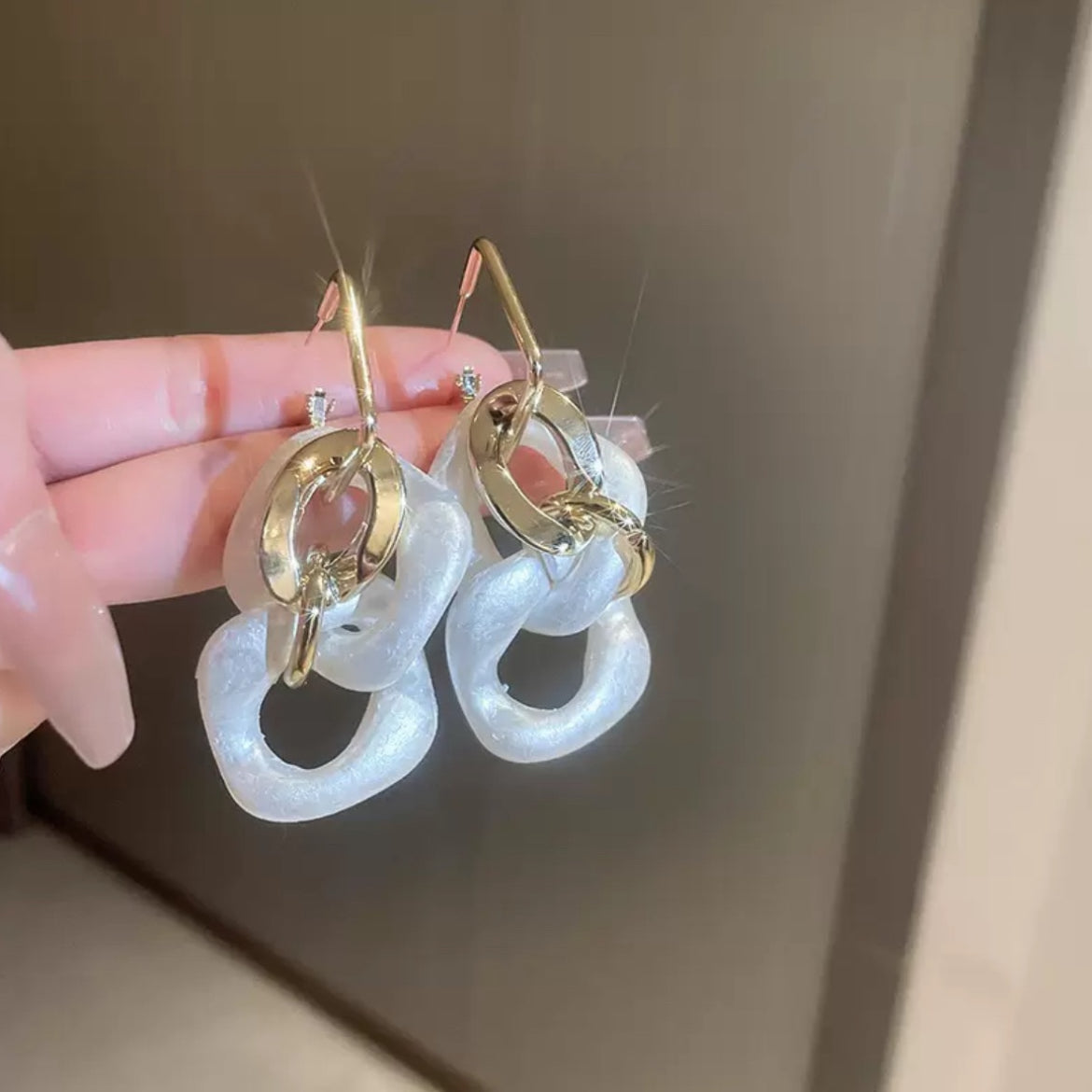 Modern Linked Pearl Earrings