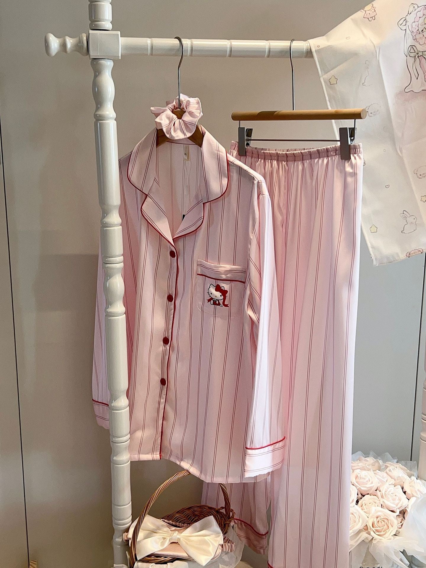 Hello Kitty Pajama Set Long Sleeve