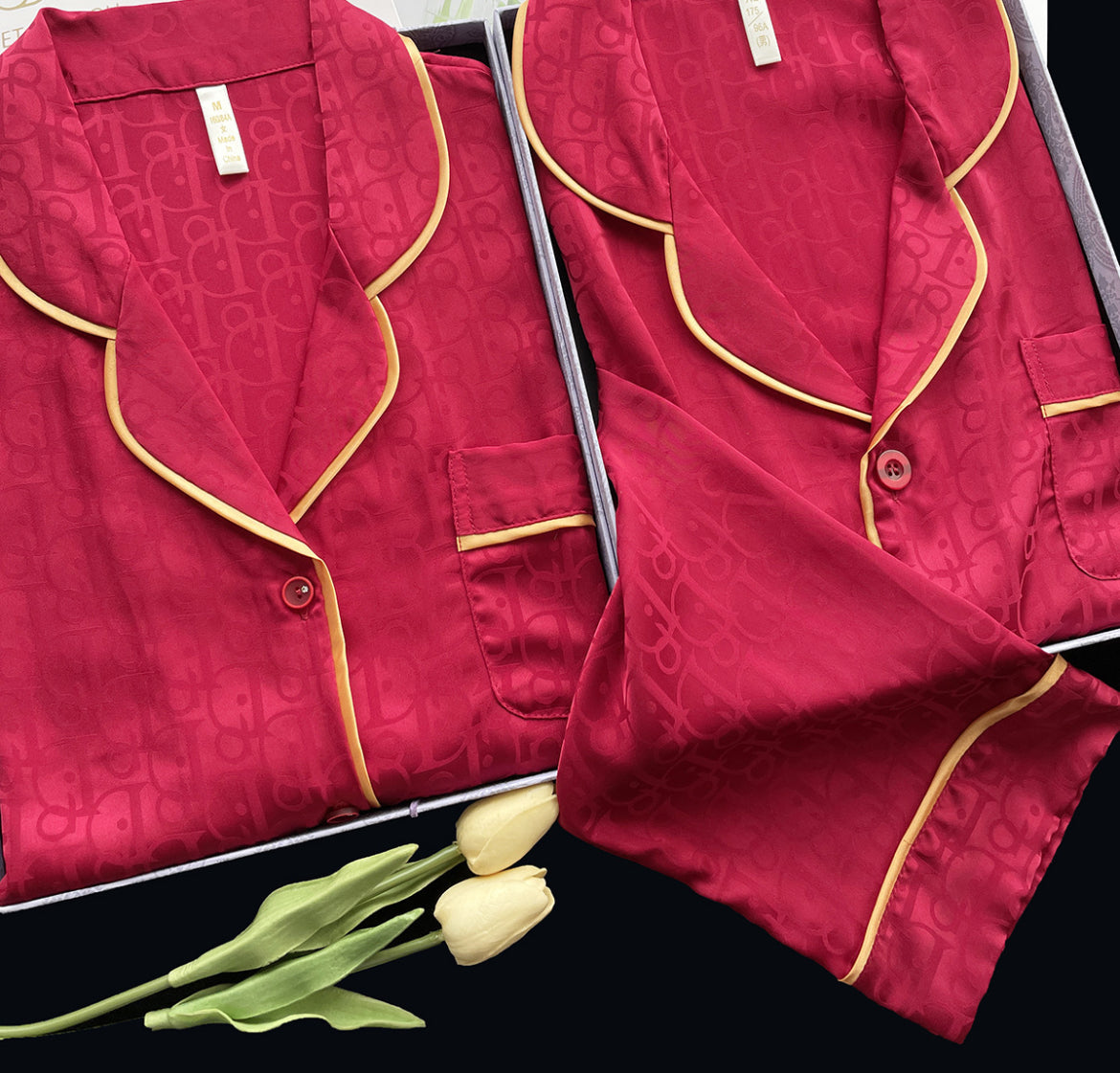 Noir Essence Couple Set