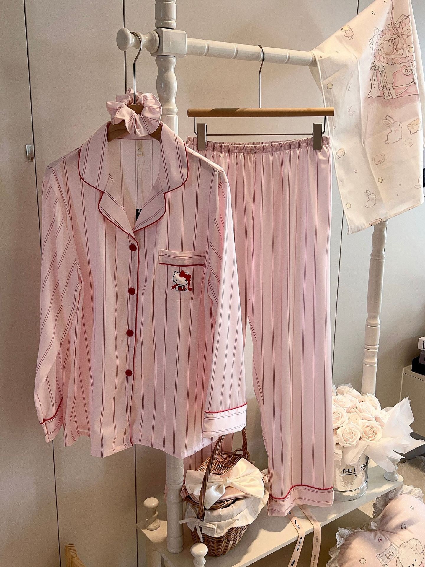 Hello Kitty Pajama Set Long Sleeve