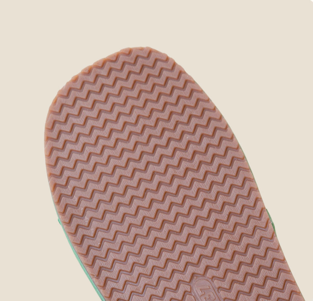 Spark Luxe Slides