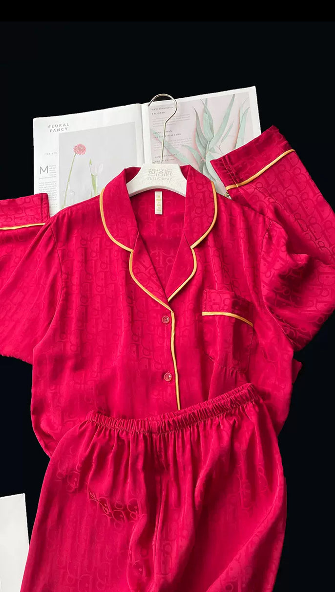 Noir Essence Couple Set