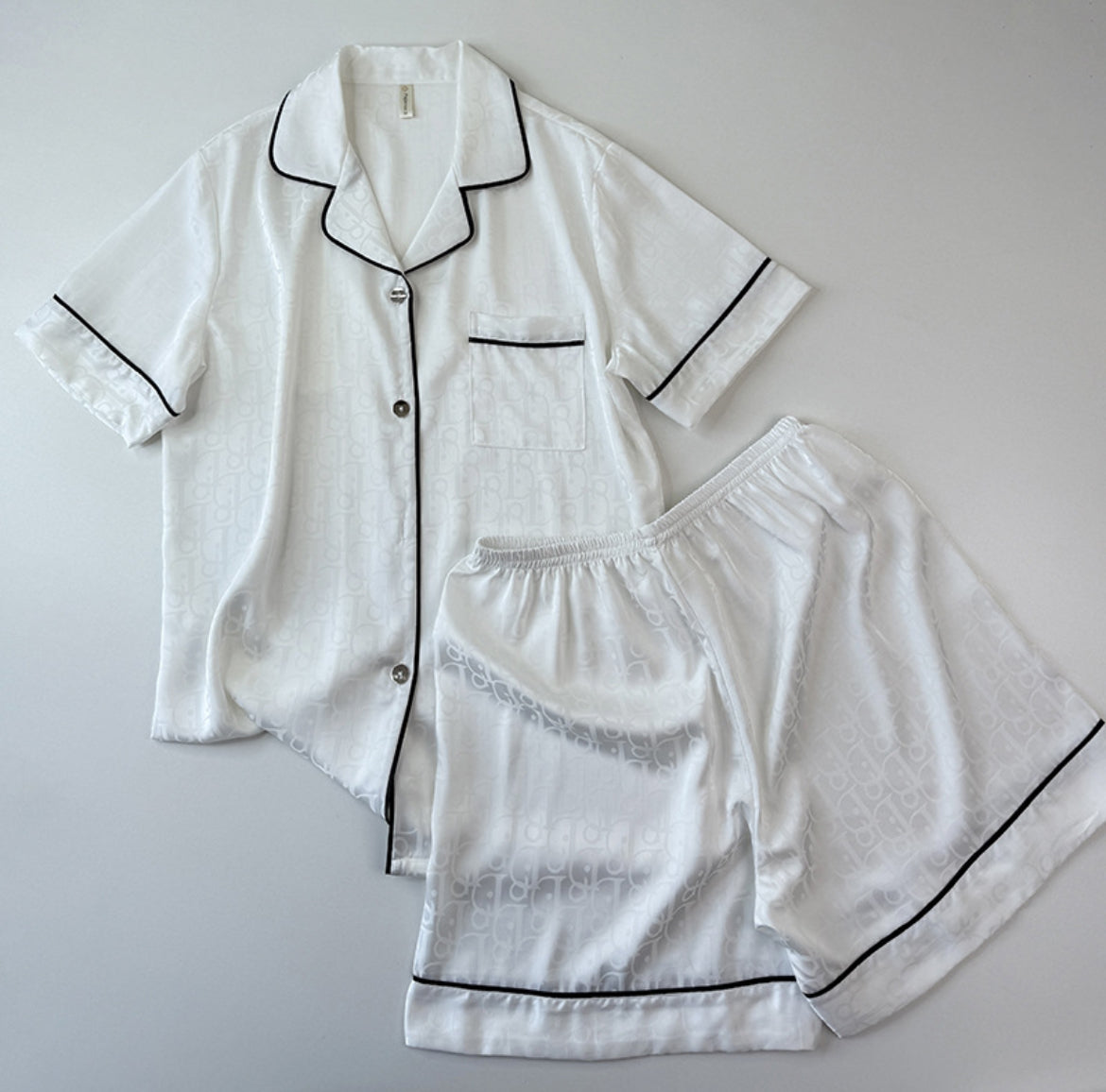 Noir Essence Couple Set