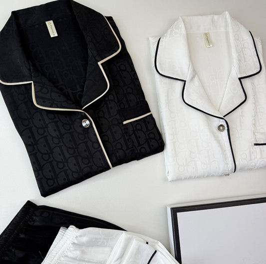 Noir Essence Couple Set