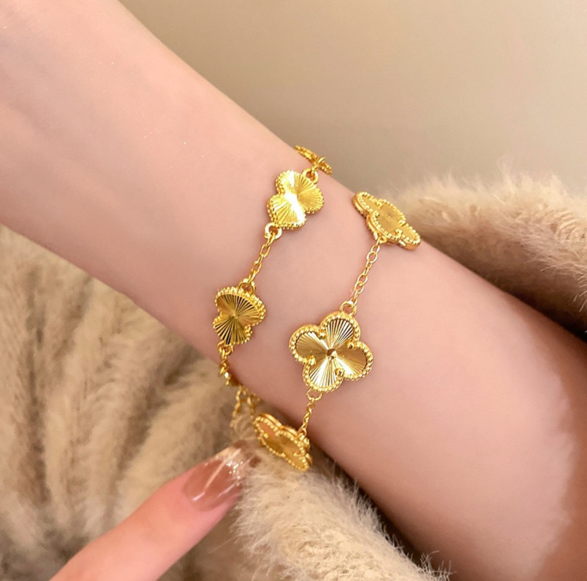 Multi Clover Gold Bracelet