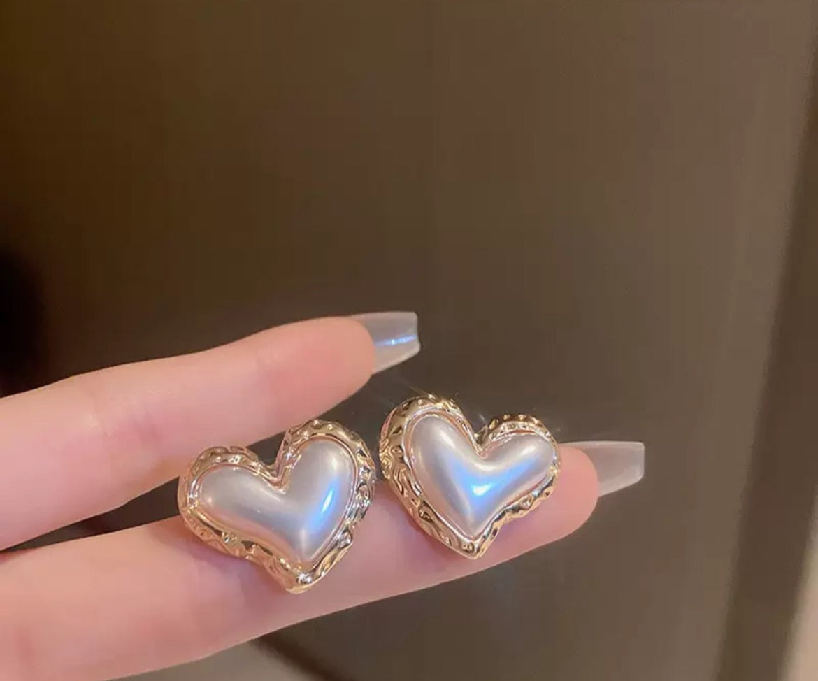 Heart Pearl Stud Earrings