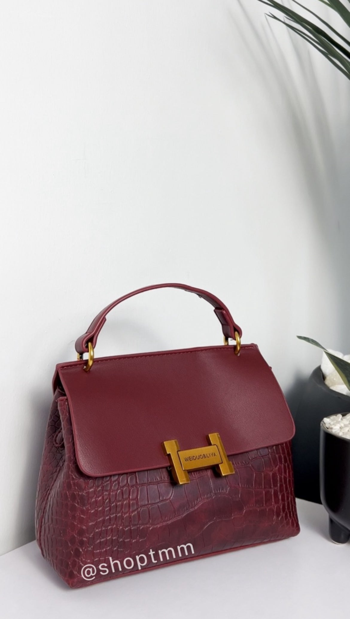 Croc-Effect Burgundy Bag with Charm
